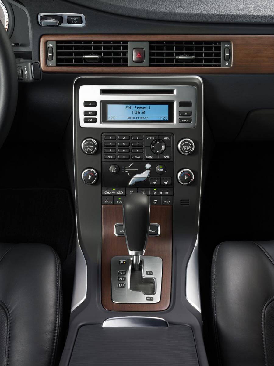  Volvo S80 2009 года  (фото 14 из 76)